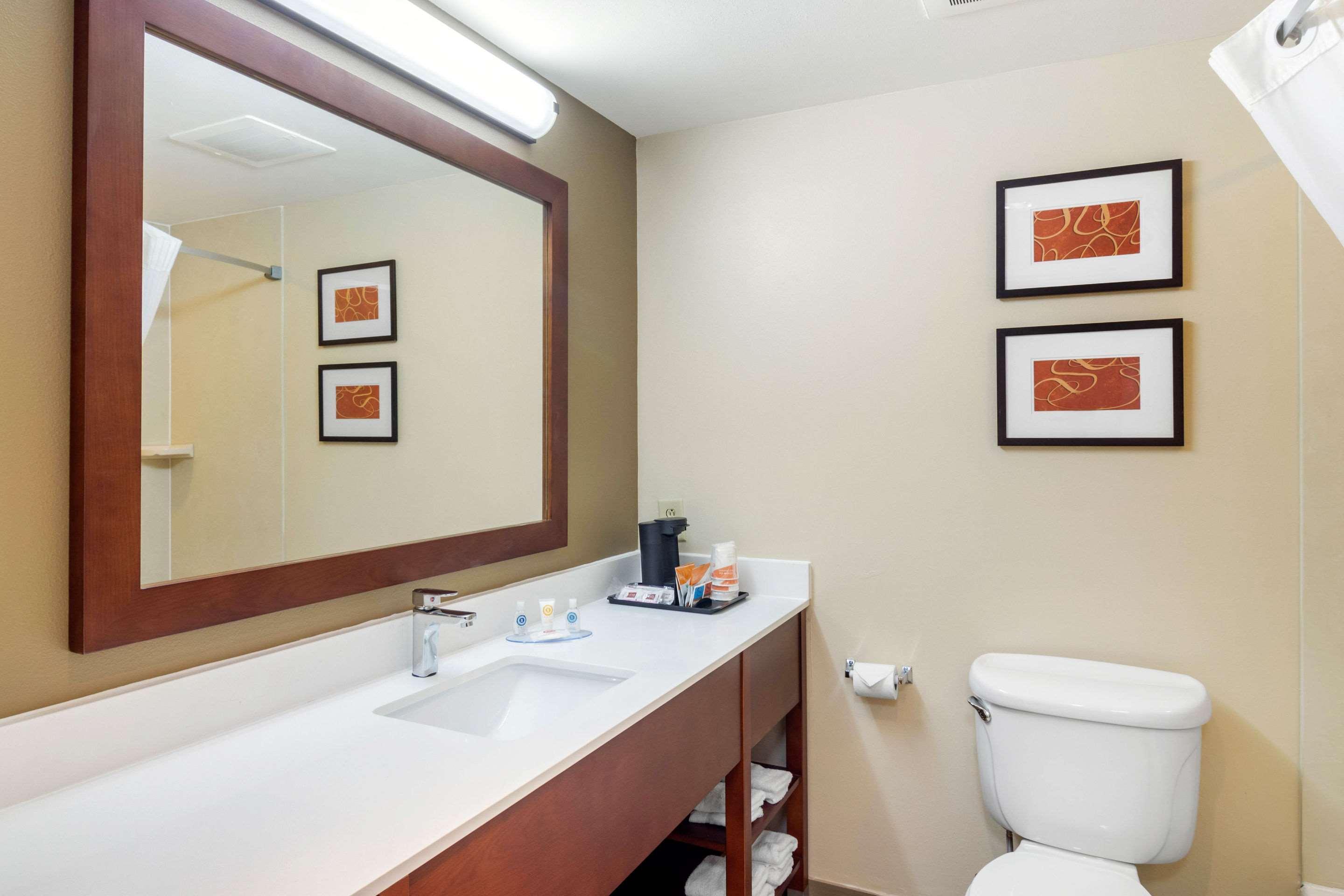Comfort Inn & Suites Корділ Екстер'єр фото
